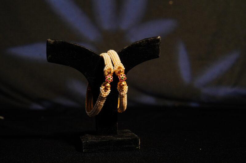 2pc Pearl Bangles Screw Model NFBA35