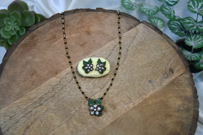 Simple Spinal Black Beads with Victorian Flower Pendant and Earrings NFBB13 - Image 3