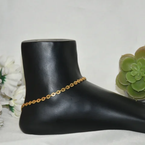 Chain pattern anklets with sleek minimalist design in silver finish by nischala fashions