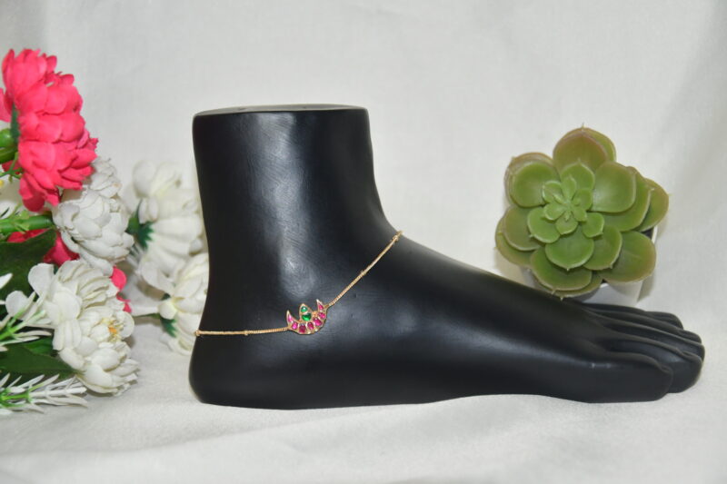 Moon shape kundan anklets with crescent motif and kundan accents by Nischala Fashions.