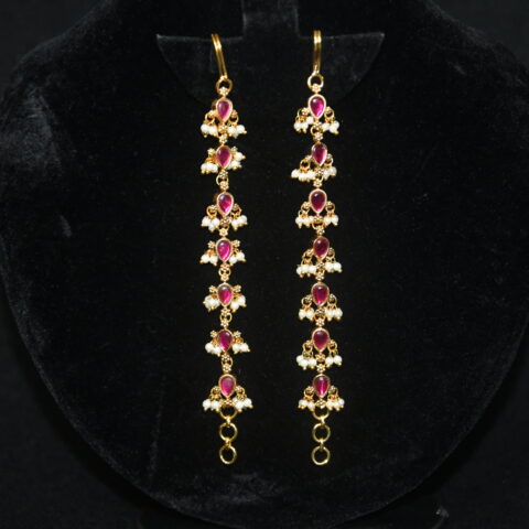 Jadau kundan pink matilu/earchain by Nischala Fashions