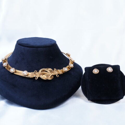 Antique gold fusion kante with earrings