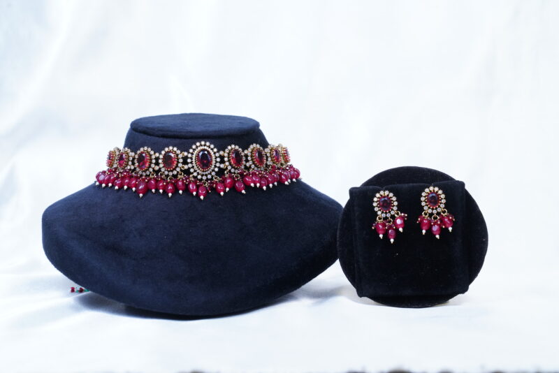 Victorian pink choker necklace with earrings