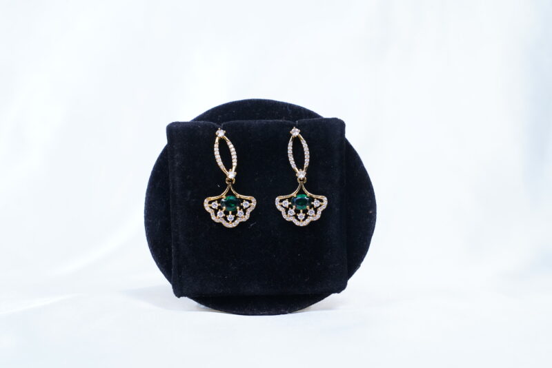 Simple flower necklace with earrings in green NFN123G - Image 3