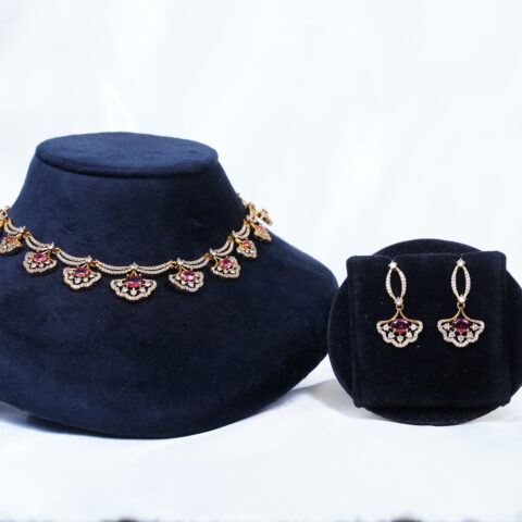Simple flower necklace with earrings in pink NFN123P