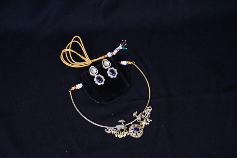 Deer hasli/kante necklace with earrings in violet (NFN124V)