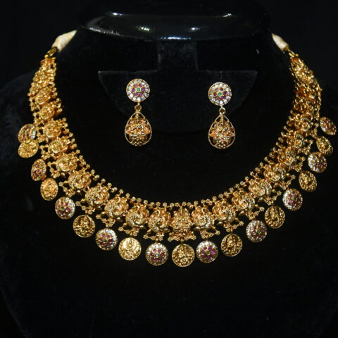 Shop Antique peacock kasu bottumala necklace with earrings NFN141 today! Traditional charm meets elegance. Free delivery available on all orders.