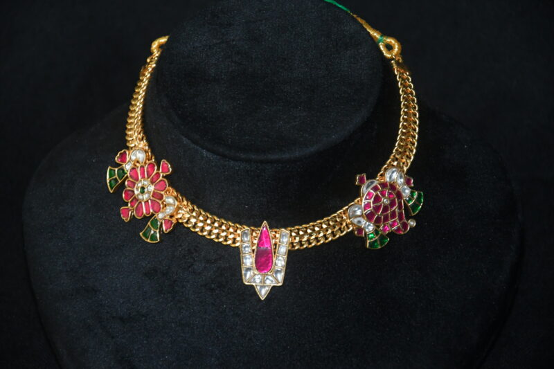 Jadau kundan govinda namalu necklace
