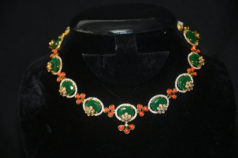 Coral emerald necklace with earrings NFN156 - Image 2