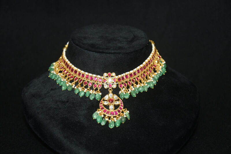 Jadau kundan short necklace