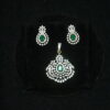 Small diamond pendant with earrings in green NFP14G