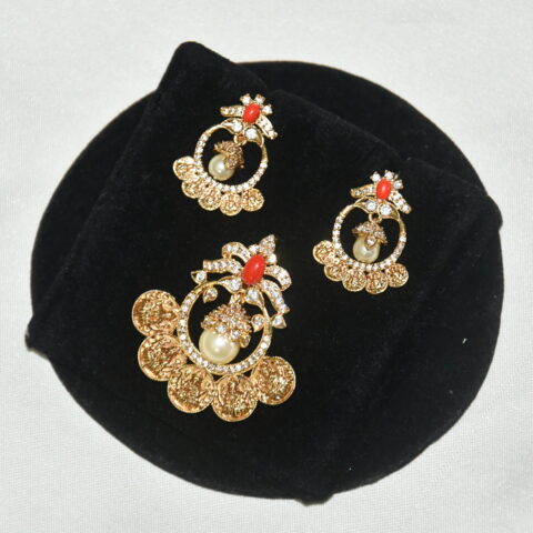 Lakshmi kasu cz pendant in coral with earrings NFP20C