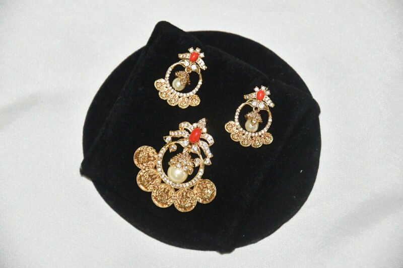 Lakshmi kasu cz pendant in coral with earrings NFP20C