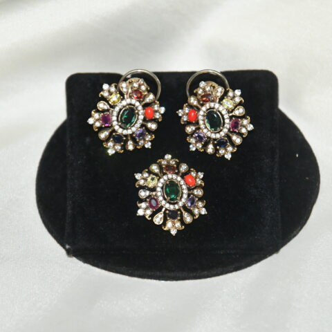 Navartna Victorian pendant with earrings NFP21
