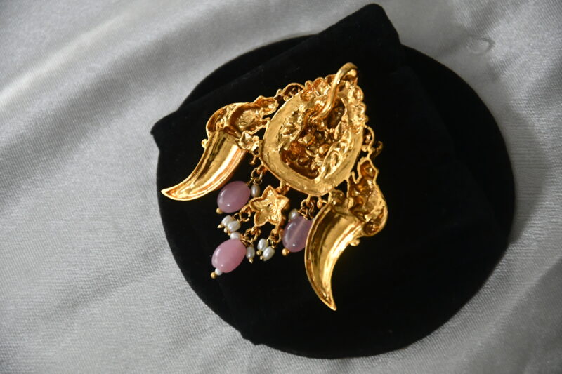 Lakshmi jadau kundan double tiger nail style pendant NFP24 - Image 2