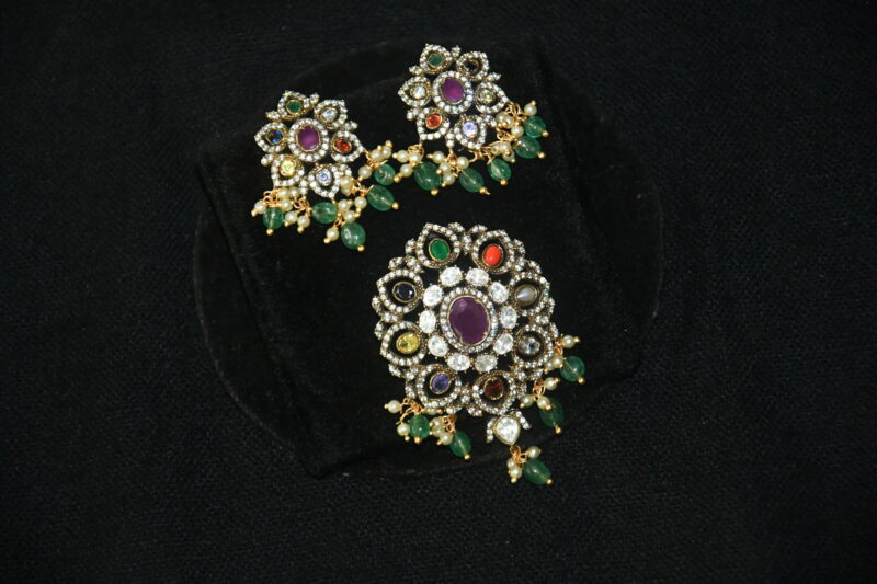 Victorian navaratna big size pendant with earrings NFP33 - Image 2