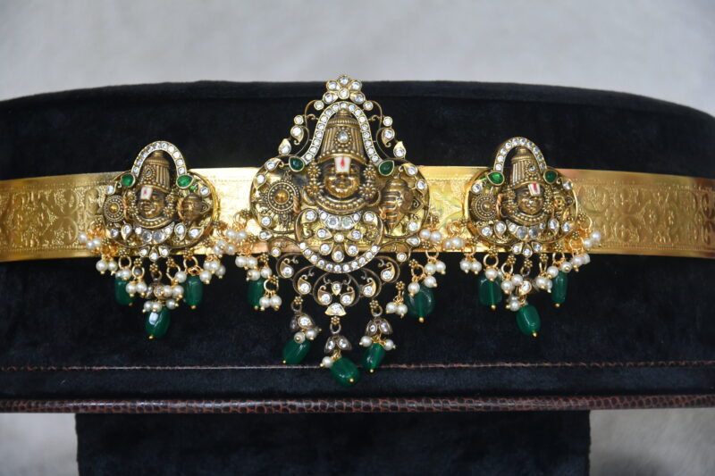 Plain gold waistbelt with Victorian balaji pendant NFW21 - Image 2