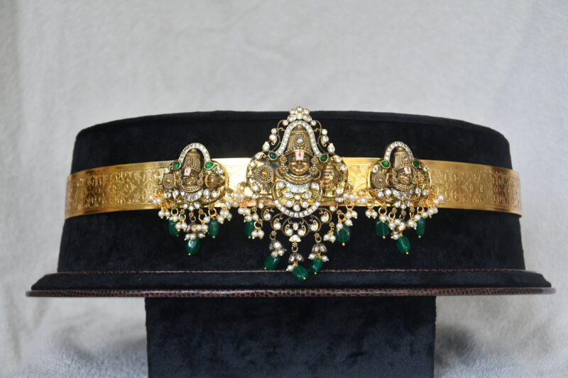 Plain gold waistbelt with Victorian balaji pendant by Nischala Fashions