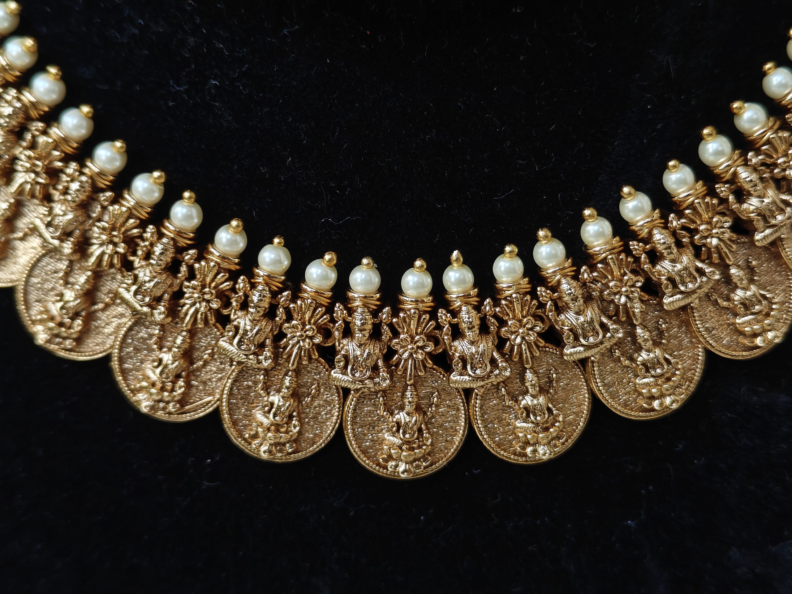 Lakshmi kasu necklace with pearls NFN199 - Image 5
