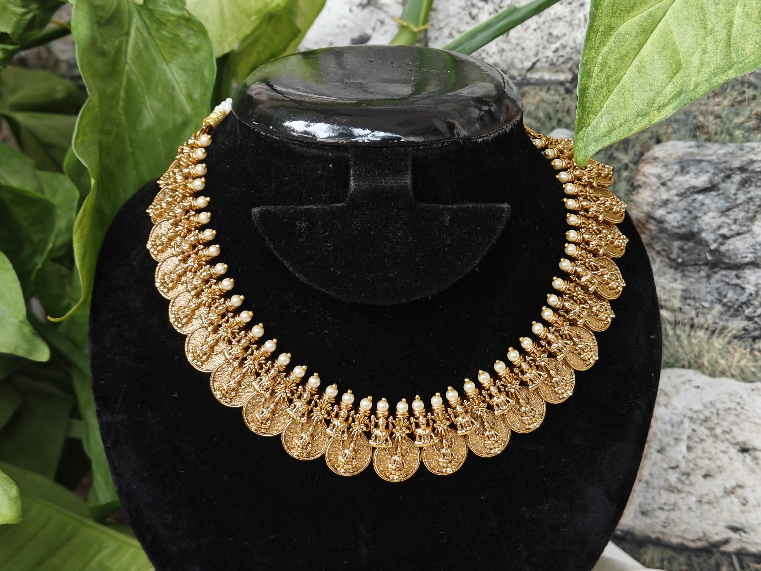 Lakshmi kasu necklace with pearls NFN199 - Image 3
