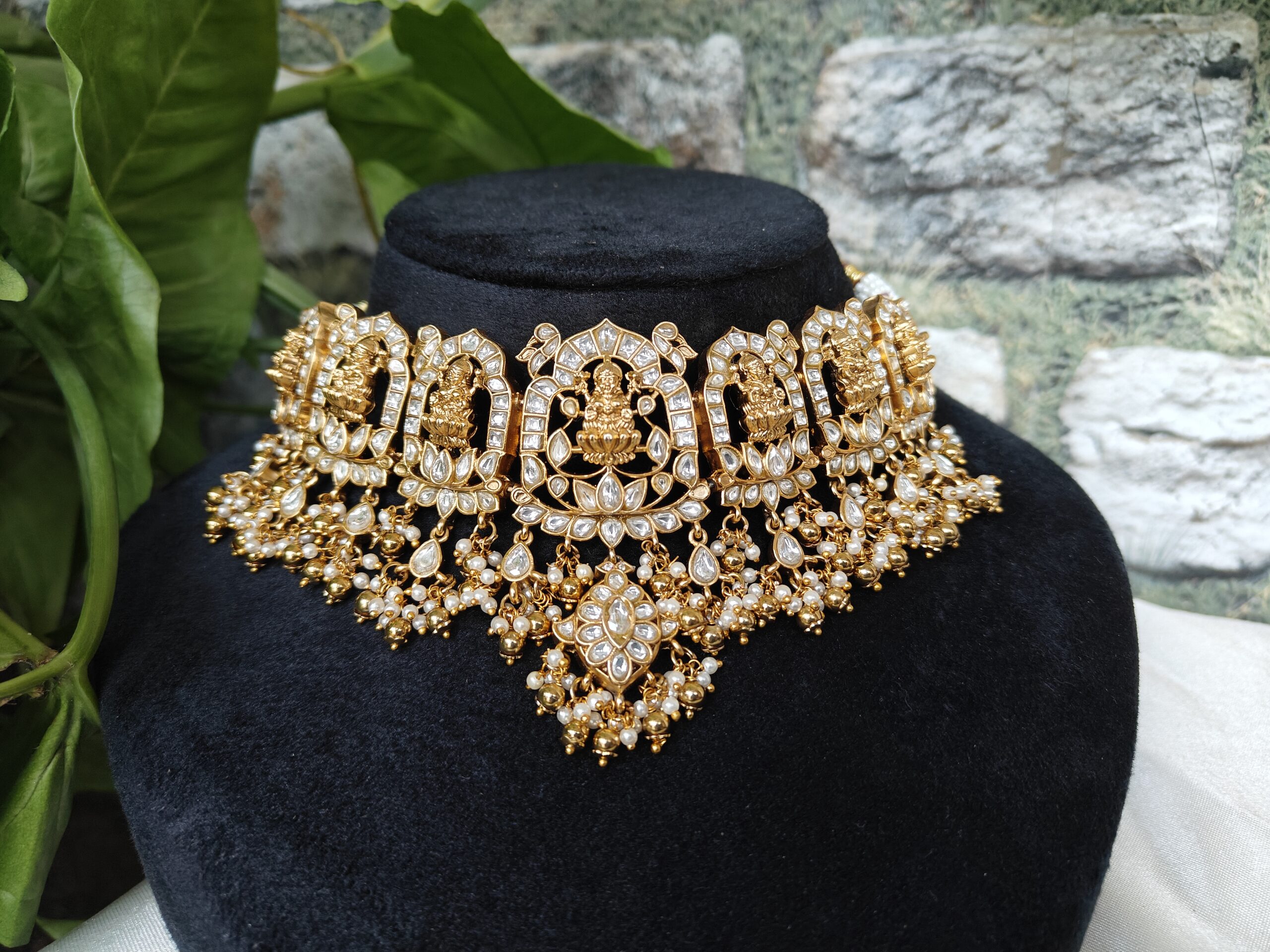 Premium White Kundan Lakshmi choker set NFN210