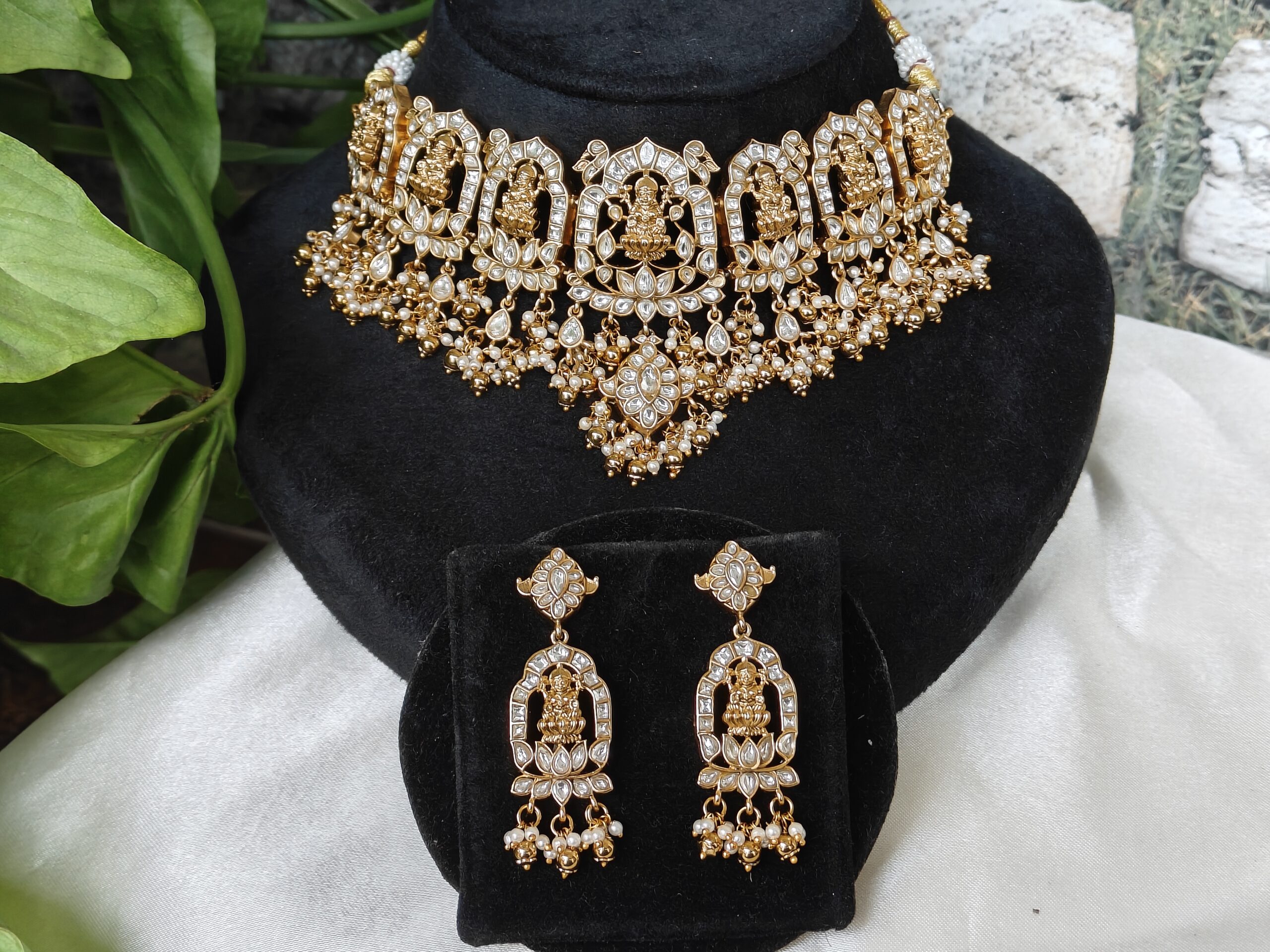 Premium White Kundan Lakshmi choker set NFN210 - Image 3